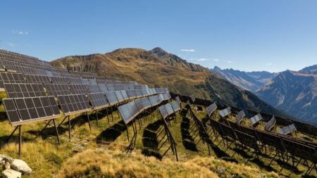Madrisa Solar: Bereits die Hälfte der Anlage am Netz